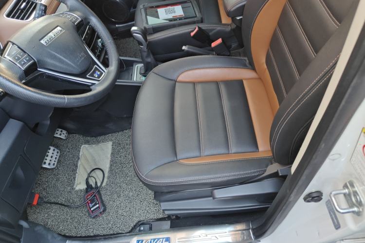 Used Haval H1 2016 Blue Label 1.5L AMT Luxury Model
