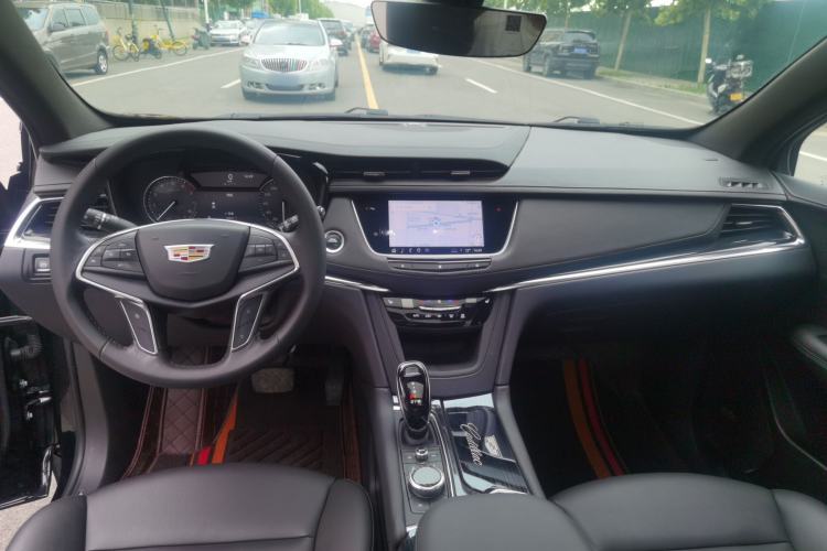 Used Cadillac XT5 2021 28T Luxury Model
