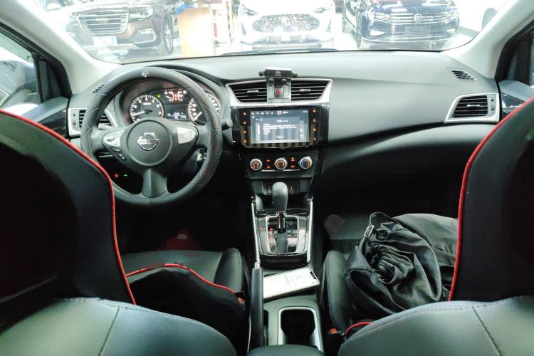 Used Nissan Sylphy 2022 Classic 1.6XL CVT Luxury Edition Center Console