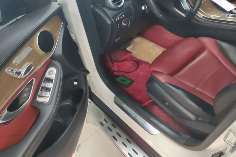 Used Mercedes-Benz GLC Coupe 2017 GLC 260 4MATIC Coupe SUV Driver Seat