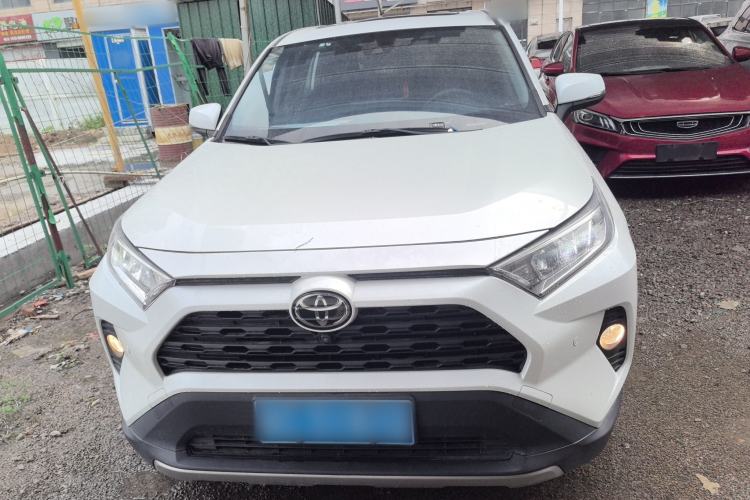 Used Toyota RAV4 2021 2.0L CVT Two-Wheel Drive Fashion Edition
