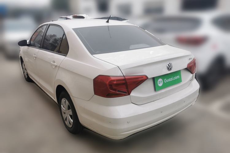 Used Volkswagen Jetta 2017 1.5L Manual Fashion Edition Rear Left 45 Deg