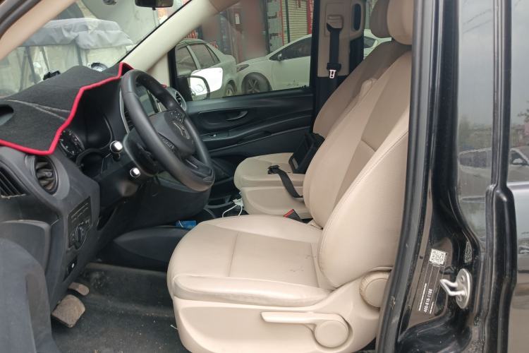 Used Mercedes-Benz Vito 2018 2.0T Elite Version 7 Seats China V Emission Standard Left Front Seat