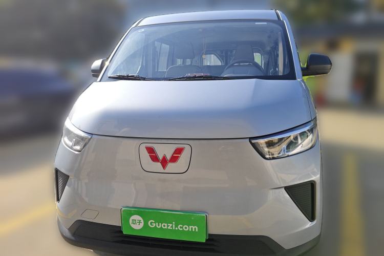 Used Wuling Yangguang 2025 Model 400km Bus Edition—Comfort Edition
