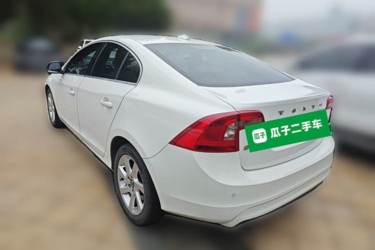Used Volvo S60 2014 T5 Zhiyi Edition Rear Left 45 Deg
