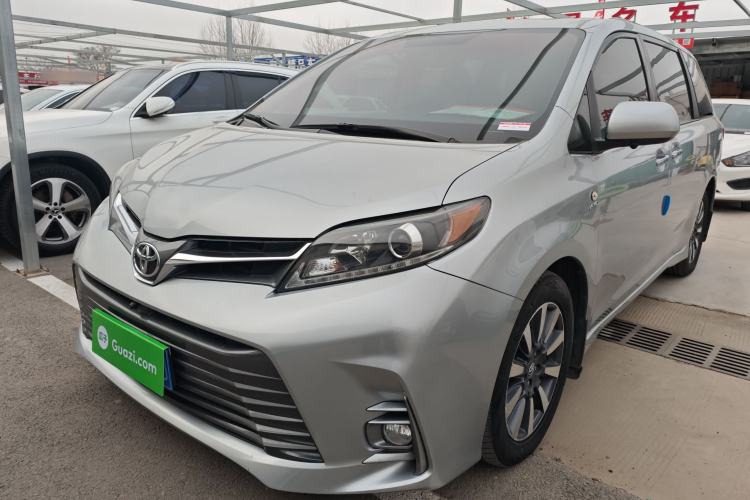 Used Toyota Sienna 