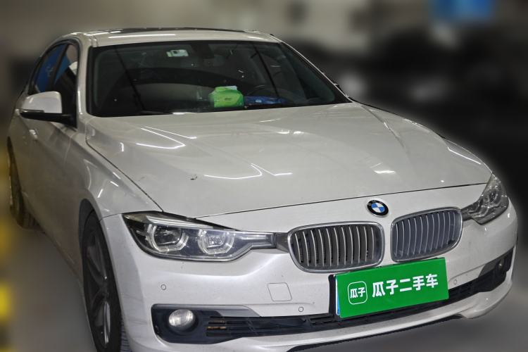 Used BMW 3 Series 2018 318Li Front Right 45 Deg