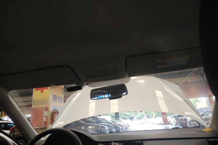 Used Volkswagen Santana 2015 1.6L Manual Fashion Edition Headliner