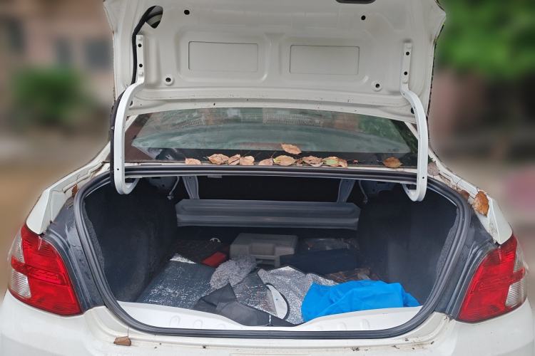 Used Peugeot 301 2016 1.6L Manual Comfort Edition Trunk