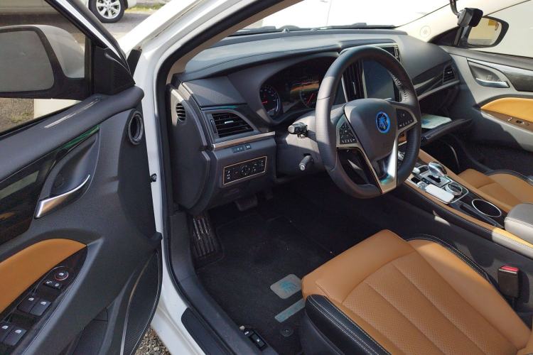 Used BYD Qin New Energy 2017 1.5T Luxury Model