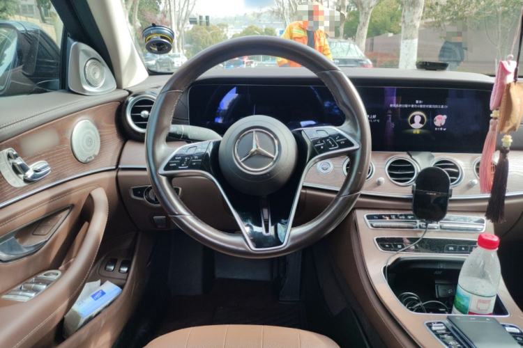 Used Mercedes-Benz E-Class New Energy 2021 E 350 e L Plug-in Hybrid Sedan Steering Wheel