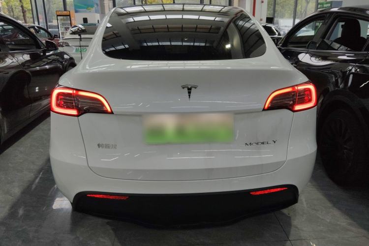 Used Tesla Model Y 2024 Rear-Wheel-Drive Version

