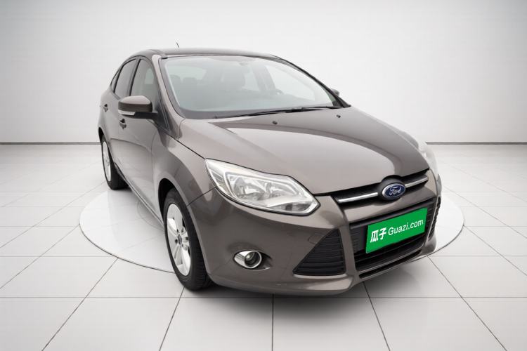 Used Ford Focus 2012 Sedan 1.6L Manual Fashion Edition Front Right 45 Deg