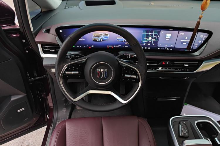 Used Buick Century 2023 2.0T Six-Seater Yinshi Edition
