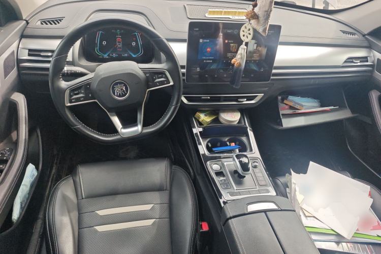 Used BYD Qin Pro New Energy 2019 DM Super Edition 1.5TI Automatic Smart Connect Enjoyment Model China VI Standard Center Console