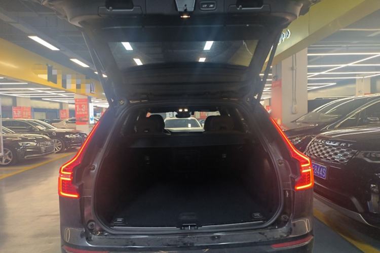 Used Volvo XC60 2025 B5 Four-Wheel Drive Smart & Advanced Luxury Edition