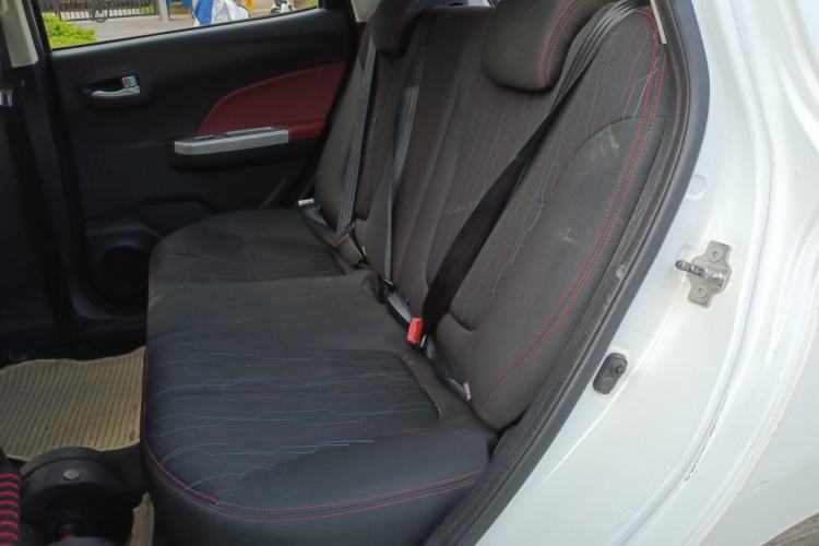 Used CHANGAN Benni 2015 1.4L Manual Luxury Model China V Standard