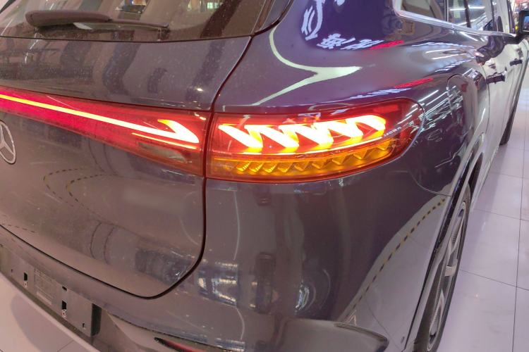 Used Mercedes-Benz EQS SUV 2023 450 4MATIC Pioneer Edition