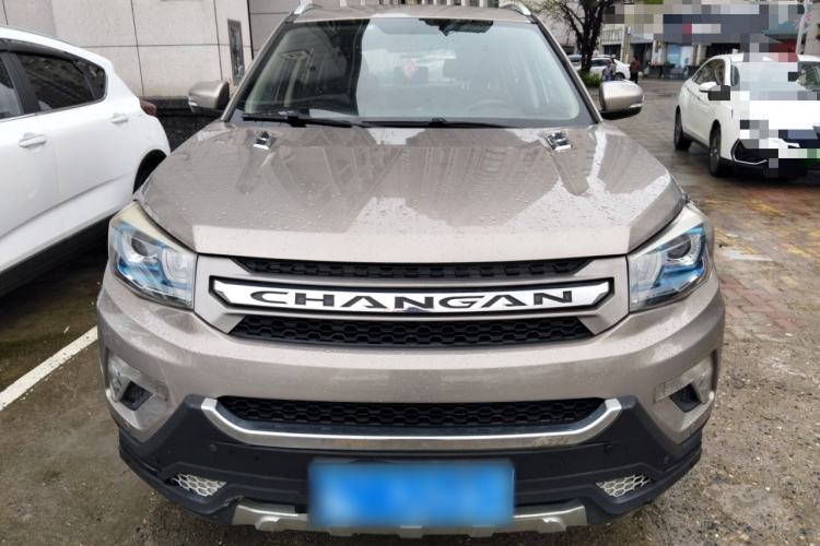 Used CHANGAN CS75 2016 2.0L Manual Luxury Version China IV Standard