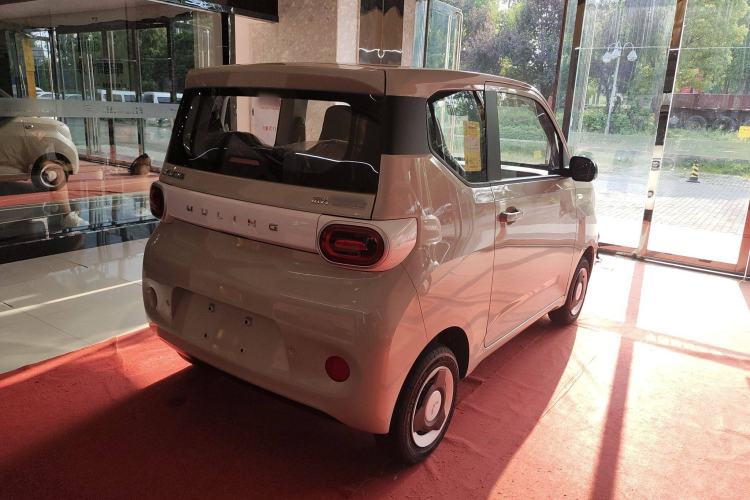 Used Wuling Hongguang MINIEV 2024 3rd Generation 215km Youth Edition