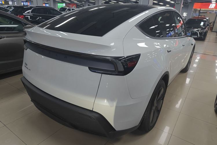 Used Tesla Model Y 2026 Long-Range All-Wheel-Drive Model