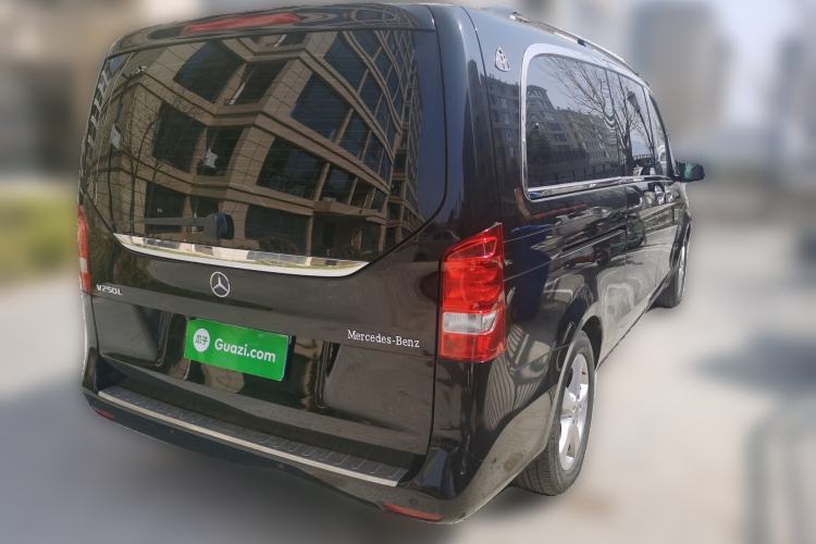 Used Mercedes-Benz Vito 
