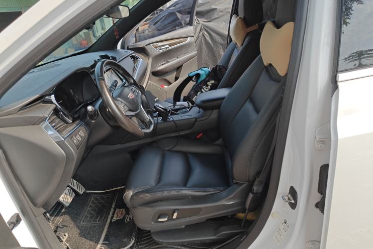 Used Cadillac XT5 2018 25T Tech Model
