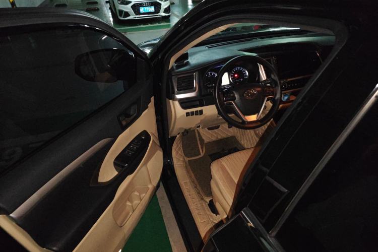 Used Toyota Highlander 2018 2.0T Four-Wheel Drive Elite Edition 7 Seats China V Standard
