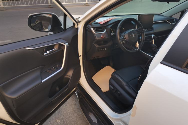 Used Toyota Wildlander 2020 2.0L CVT 4x4 Luxury Edition