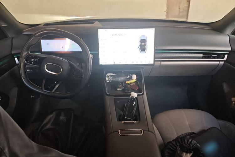 Used Lynk & Co 07 2024 EM-P 126 Long-Range Ultra
