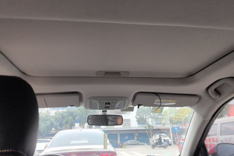 Used Dongfeng Aeolus AX4 2018 1.6L DCT Trendy & Stylish Model with Sunroof
