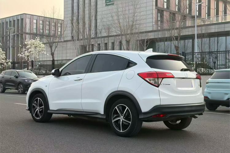 Used Honda Vezel 2020 1.5L CVT Pioneer Edition Exterior 4