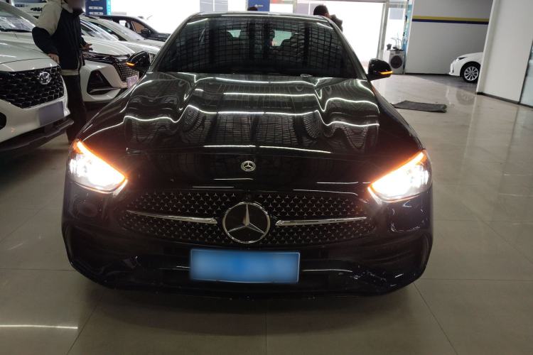 Used Mercedes-Benz C-Class 2024 Facelifted C-Class 260 L Night Edition Sports Version Front