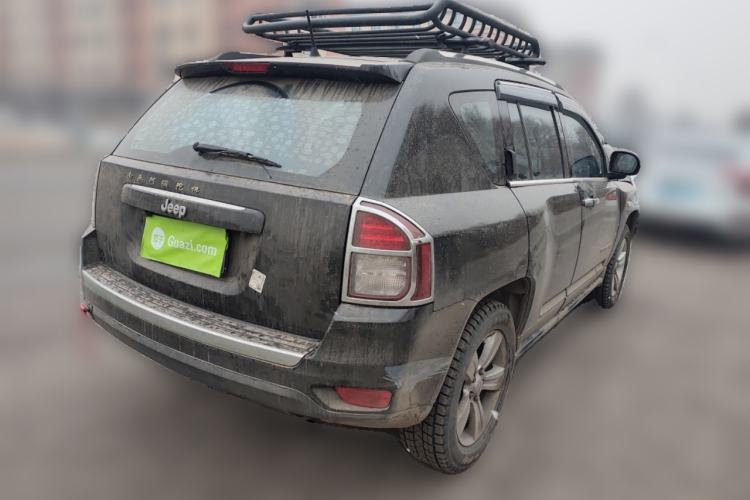 Used Jeep Compass 2013 2.0L two-wheel drive sport version
