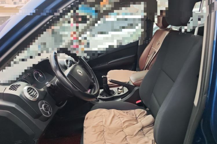 Used SsangYong Actyon 2014 2.3L Two-Wheel Drive Manual Transmission Entry-Level Gasoline Version