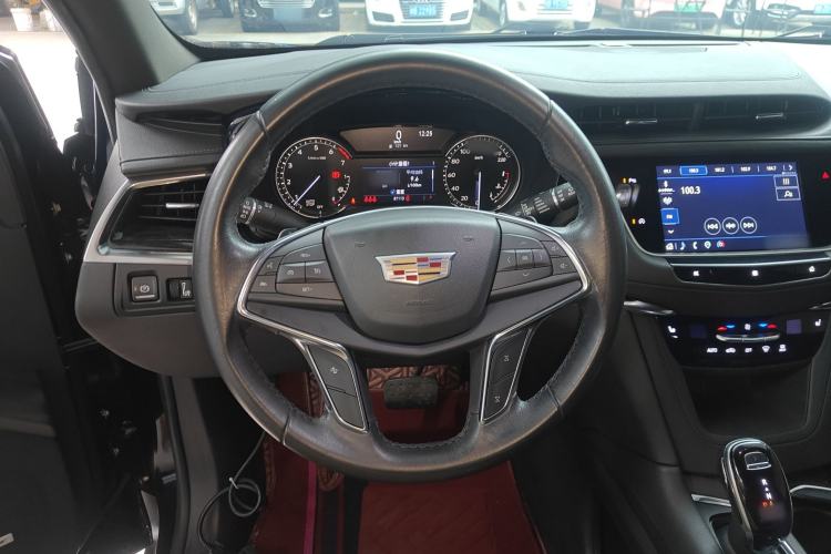 Used Cadillac XT5 2021 28T Luxury Model