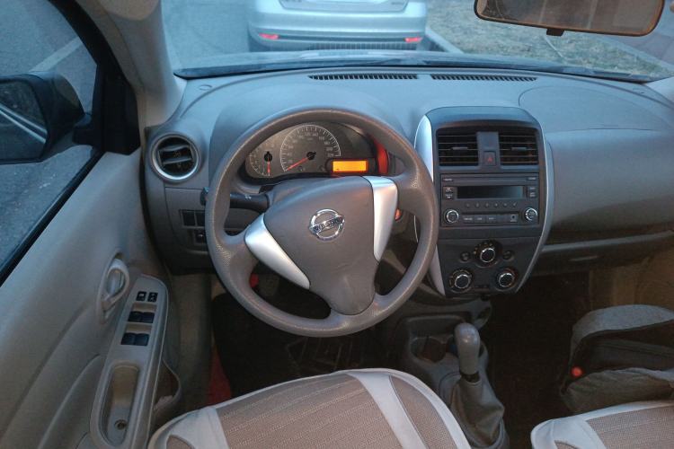 Used Nissan Sunny 2015 1.5XE Manual Master Edition Steering Wheel