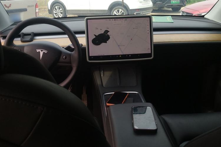 Used Tesla Model Y 2021 Long-Range All-Wheel-Drive Version