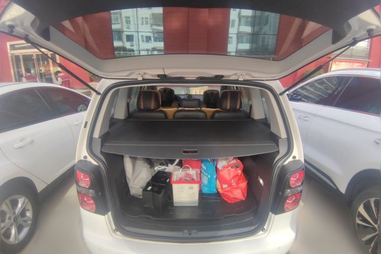 Used Volkswagen Touran 2014 1.4T DSG 30th Anniversary Edition Trunk