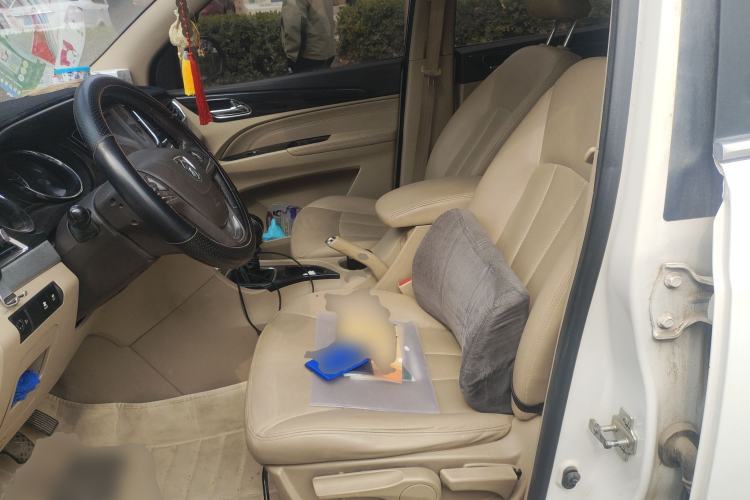 Used Baojun 730 2016 1.5T Manual Luxury Edition 7 Seats
