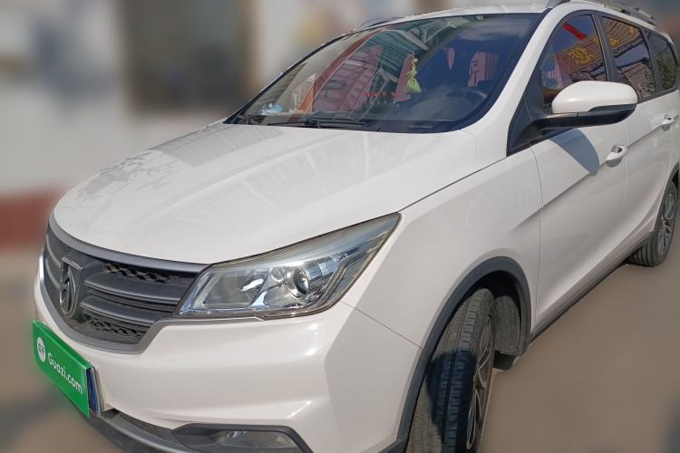 Used Baojun 730 2019 1.5T CVT Fashion Model 7 Seats China V Emission Standard