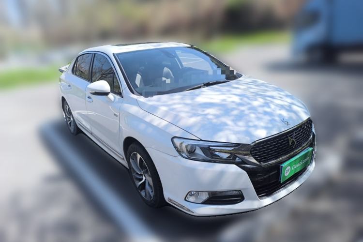 Used DS 5LS 2015 1.6T Elegant Edition THP160
