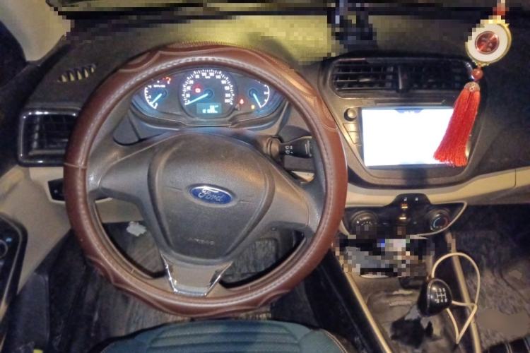 Used Ford Escort 2015 1.5L Manual Comfort Model Steering Wheel