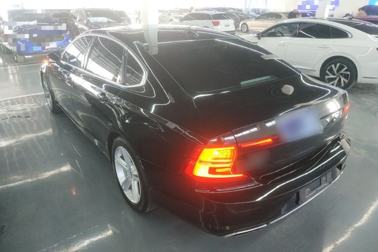 Used Volvo S90 2018 T4 Zhiyuan Edition