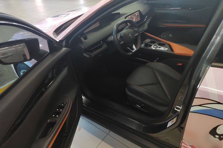 Used CHANGAN UNI-V 2022 1.5T Smart Navigation Version Driver Seat