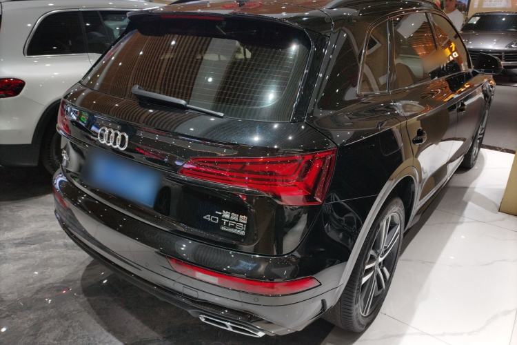 Used Audi Q5L 2022 40T Fashionable and Dynamic Model
