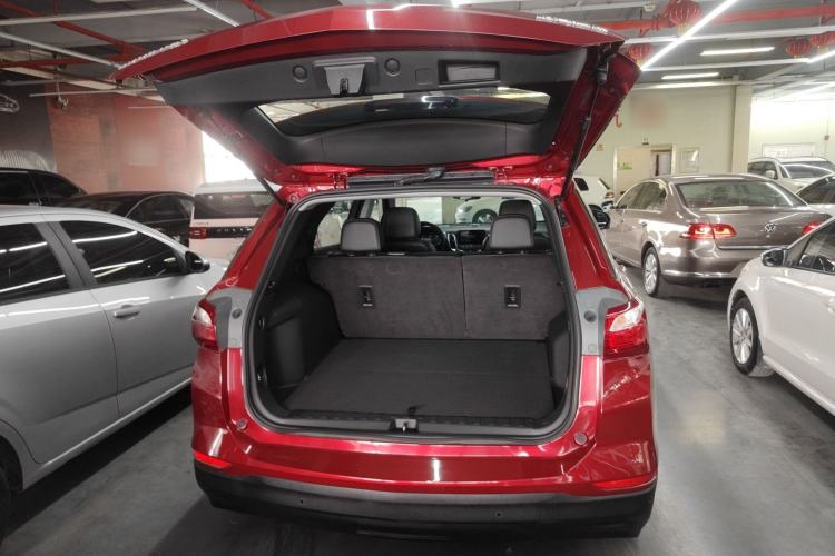 Used Chevrolet Equinox 2018 535T Automatic YuJie Edition Trunk