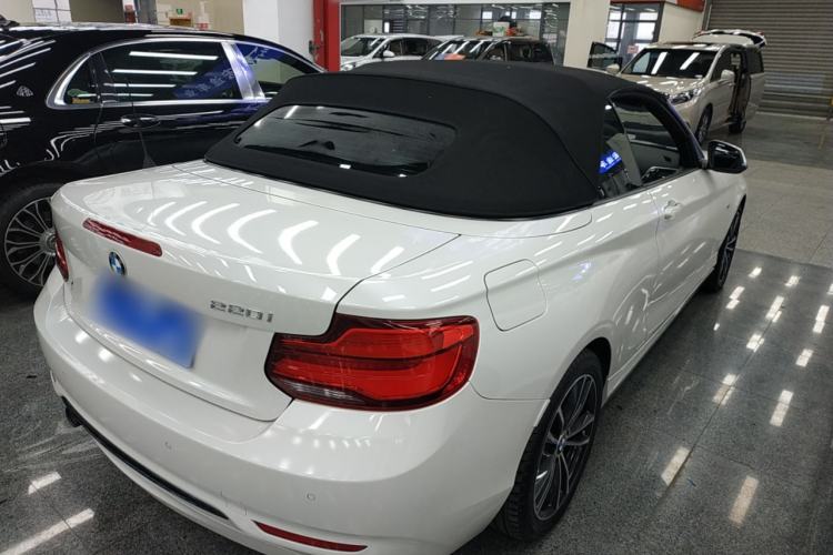 Used BMW 2 Series (Import) 2018 220i Convertible Coupe Sports Design Package
