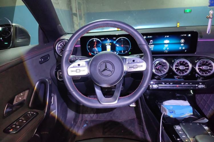 Used Mercedes-Benz CLA 2022 Refreshed CLA 200 Shooting Brake Steering Wheel