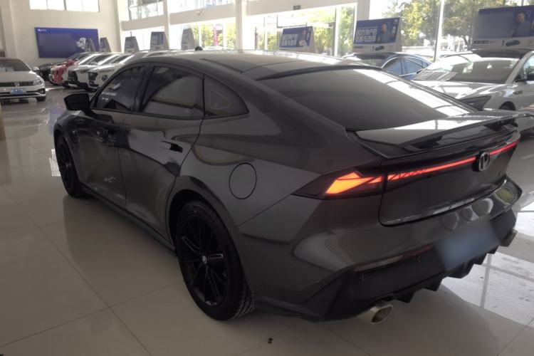 Used CHANGAN UNI-V 2022 1.5T Prestige Version Rear Left 45 Deg